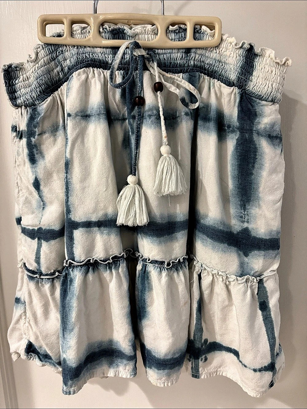 PILCRO Tie Dye Grid Smocked Tiered Mini Skirt Blue & White Medium